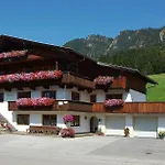 Haus Theresia Casa de hóspedes 3*