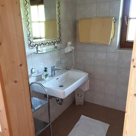 Haus Theresia ألباخ