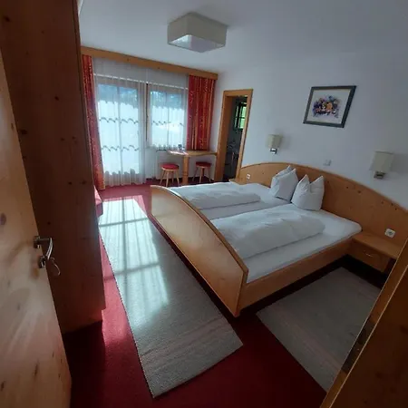 Haus Theresia Guest house