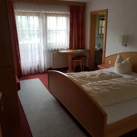Haus Theresia ألباخ