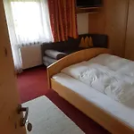 Konukevi Haus Theresia 3*